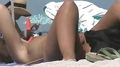 Voyeur See hot pussy at the nude beach