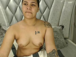 2amazingwetpussy Free Adult Webcams, Live Sex, Free Sex Chat Hello guys , We are so horny girls , Lovense on inside our pussies.. We have big loads SQUIRT for cover ur face !! Help us to explode please [1000 tokens remaining]