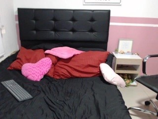 ammily-w Free Adult Webcams, Live Sex, Free Sex Chat Hey, i’ m new in this pthi