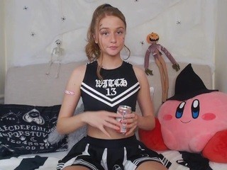 strawbabiebean Free Adult Webcams, Live Sex, Free Sex Chat ♥, ️ oiled up titty n kitty cumshow @goal ♥️ [2962 tokens remaining]