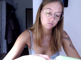 SylviaOneill Free Adult Webcams, Live Sex, Free Sex Chat