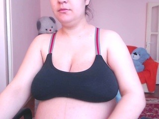 Emeralldella Free Adult Cams, Live Sex, Free Porn Chat