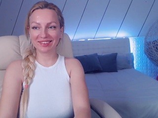 Juliamoons Free Adult Cams, Live Sex, Free Porn Chat