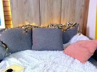 Rinabrick Free Adult Cams, Live Sex, Free Porn Chat