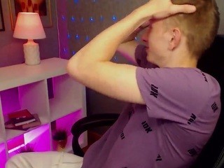 Julianbody Free Adult Cams, Live Sex, Free Porn Chat