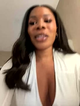 Belle___ nude stripping on webcam for live sex video chat