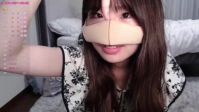 _MiuMiu_ nude stripping on webcam for live sex video chat