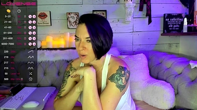 OfficerBabywolf nude stripping on webcam for live sex video chat