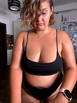 AnneKane nude stripping on webcam for live sex video chat