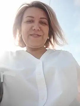 AlisaNelly nude stripping on webcam for live sex video chat