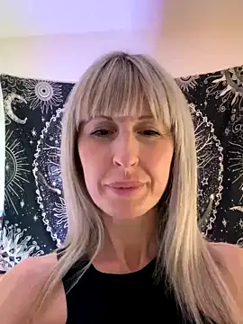 GaiaFerrari nude stripping on webcam for live sex video chat
