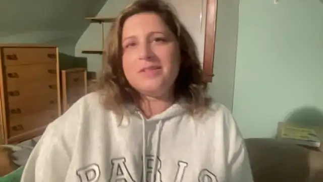 Maddiliz nude stripping on webcam for live sex video chat