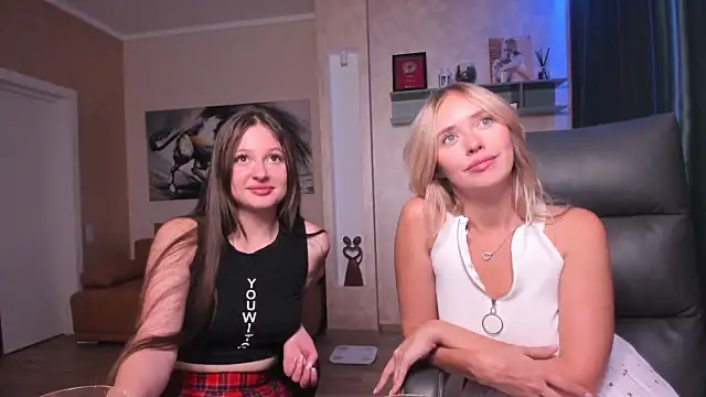 PrettieKate nude stripping on webcam for live sex video chat