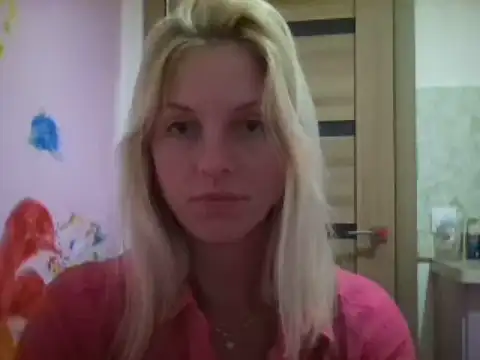 Woman_Sun nude stripping on webcam for live sex video chat