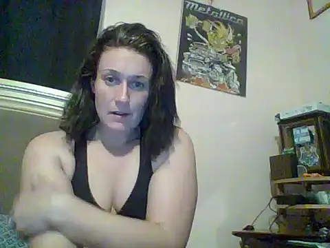 Rdreamzcumtru nude stripping on webcam for live sex video chat