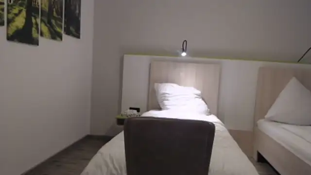 BootyLola nude strip on cam for live sex chat