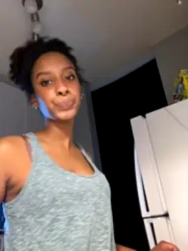 Brownskingirll nude strip on cam for live sex chat