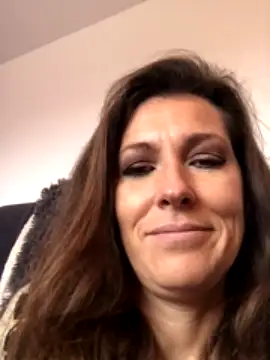 Lwhite1 nude strip on cam for live sex chat