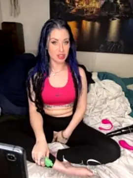 Lyricvox nude strip on cam for live sex chat