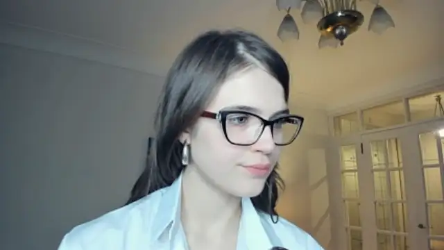 SharonSilva nude strip on cam for live sex chat