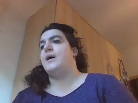 Ladyboop96 nude strip on cam for live sex chat