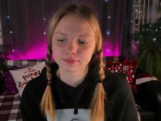 LauraCherrys Nude Sex Cams, Live Sex, Free Porn Chat
