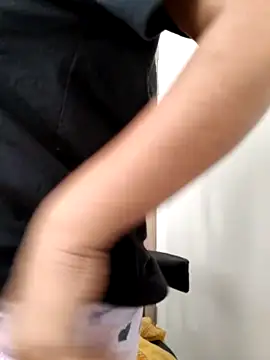 MumbaiMaskGirl nude strip on cam for live sex chat