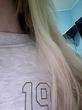 ShannonShanny nude strip on cam for live sex chat
