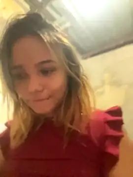 Veronicahot1997 nude strip on cam for live sex chat