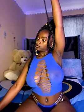 Candy-Heart nude strip on cam for live sex chat