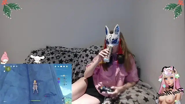 PlayMaid nude strip on cam for live sex chat