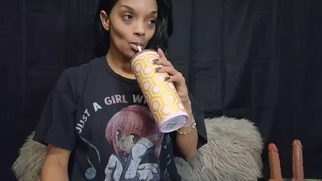 Rakiyahcharms nude strip on cam for live sex chat