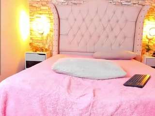 ZaraCollins1 Nude Sex Cams, Live Sex, Free Porn Chat