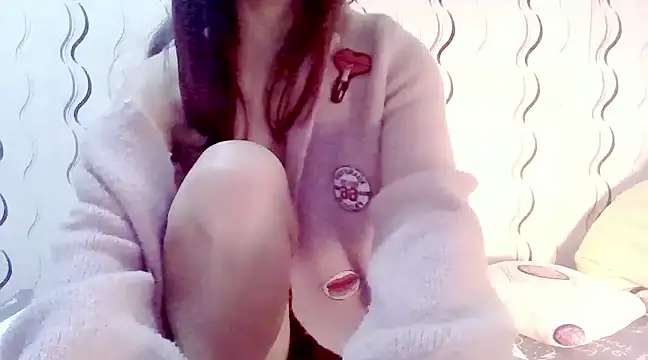 Asiannina nude strip on cam for live sex chat