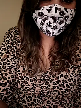 Cute_aysha nude strip on cam for live sex chat