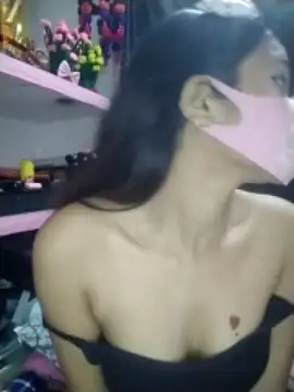 Diya-Hot nude strip on cam for live sex chat