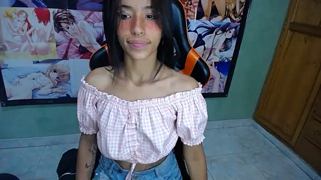 Hot_Girls_Game nude strip on cam for live sex chat