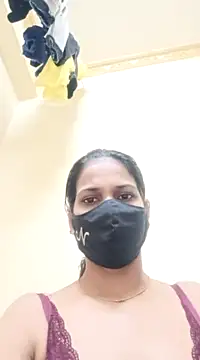 Indianliza nude strip on cam for live sex chat