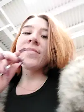 RiskyEmilianna nude strip on cam for live sex chat