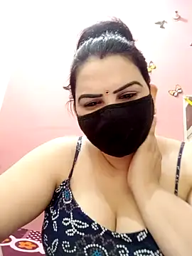 Sexxy_Pari nude strip on cam for live sex chat
