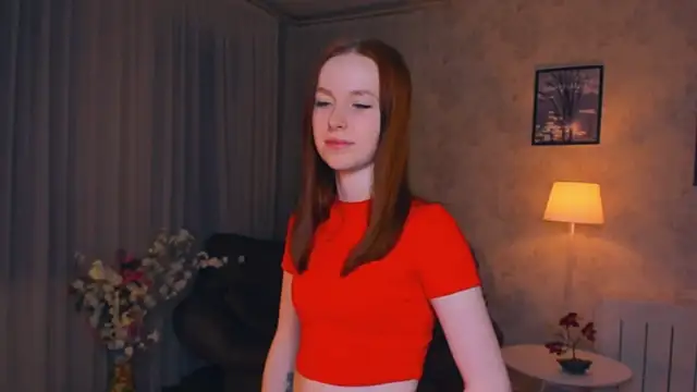 YranikaMid nude strip on cam for live sex chat