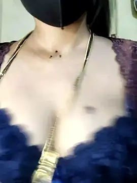 Rasili_Bhabhii nude strip on cam for live sex chat