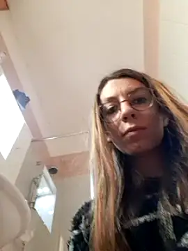 Redellyy nude strip on cam for live sex chat