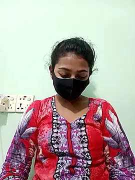 Sexy-Tuni nude strip on cam for live sex chat