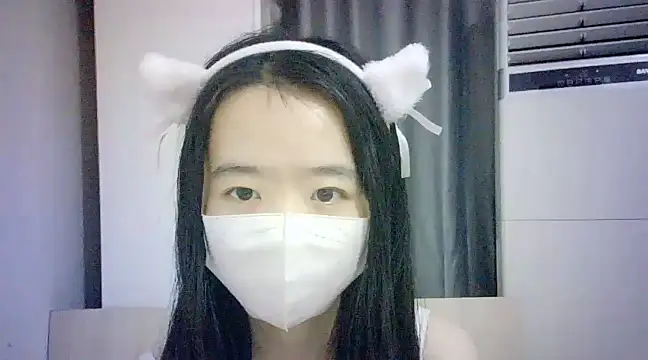 XinYi-oooo nude strip on cam for live sex chat