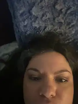 Kelly_Teal nude strip on cam for live sex chat