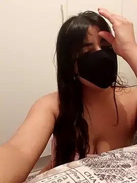 Lina_sexy_bitch nude strip on cam for live sex chat