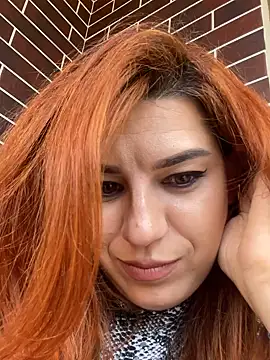 NadiraNoor nude strip on cam for live sex chat