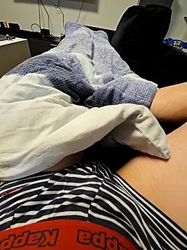 Nakeddriver1and-Wife nude strip on cam for live sex chat