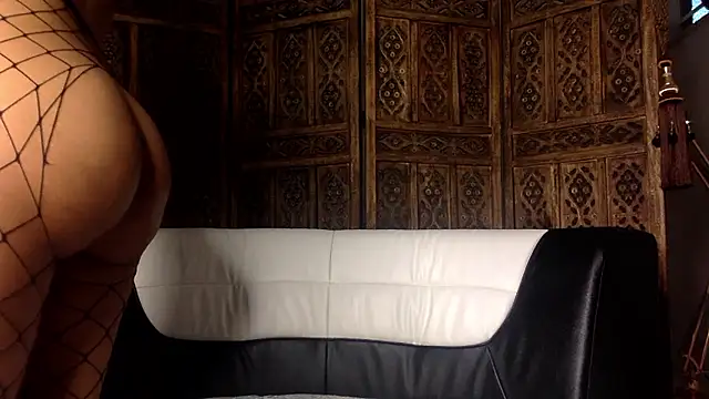 Sexybodyart nude strip on cam for live sex chat